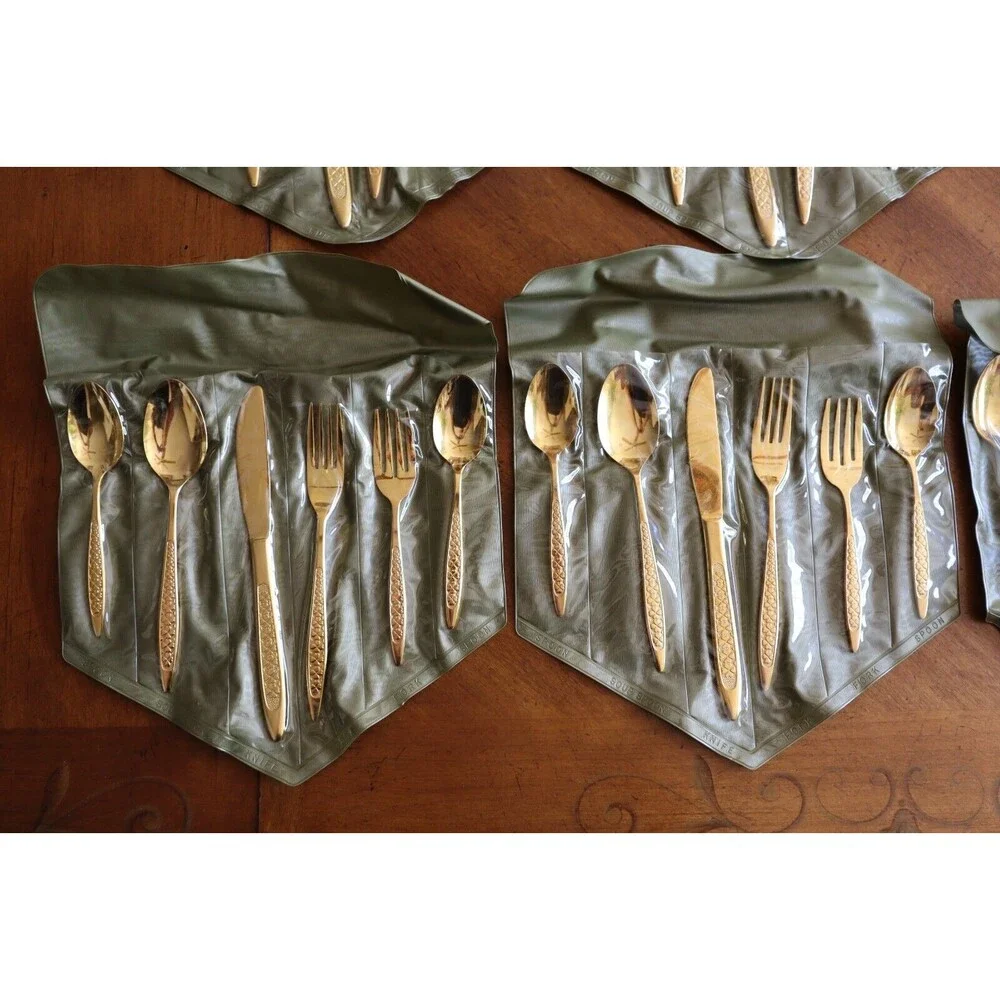 49x Lifetime Cutlery Corp 23k Gold Electroplate Japan Clover Heart Service for 8